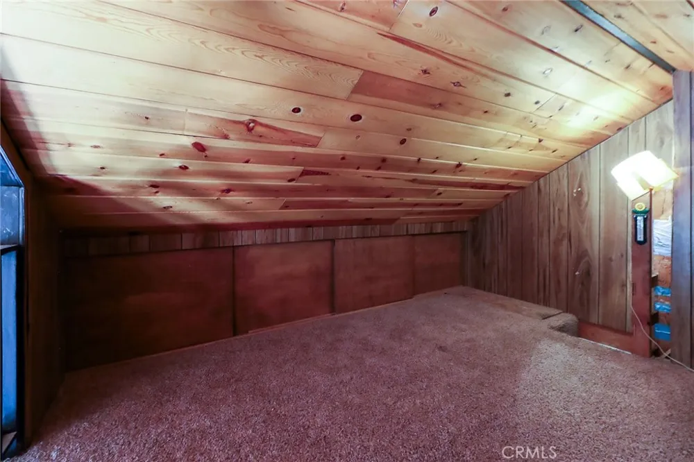 5291 Orchard Dr Wrightwood, CA 92397