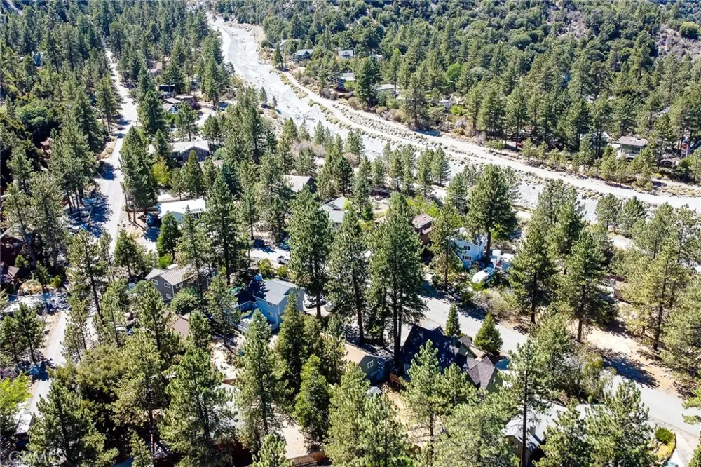 5291 Orchard Dr Wrightwood, CA 92397