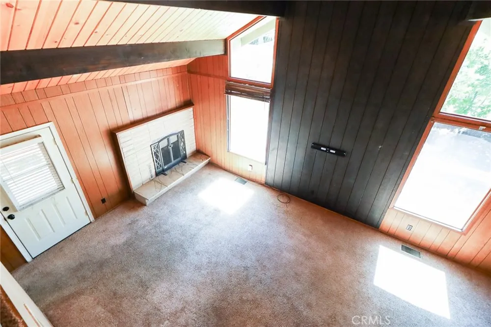 5291 Orchard Dr Wrightwood, CA 92397