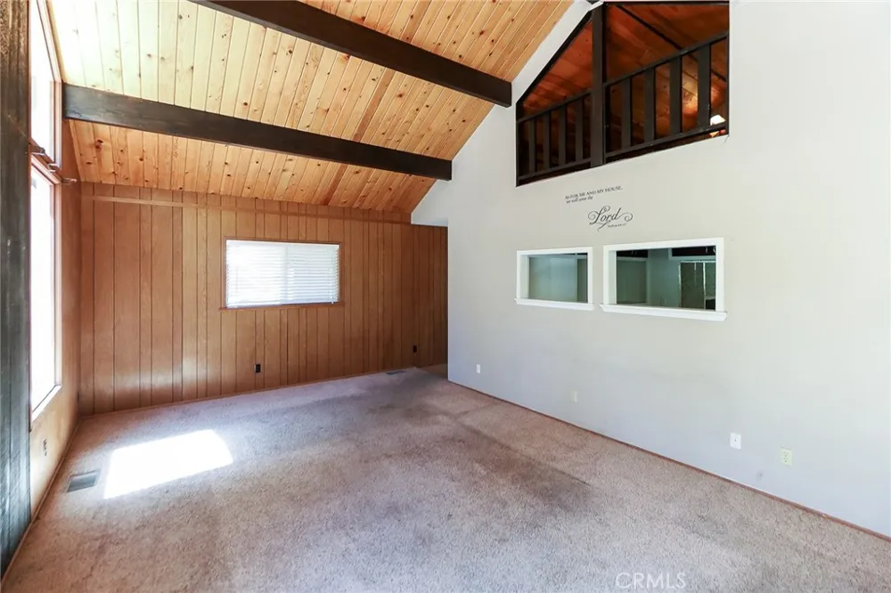 5291 Orchard Dr Wrightwood, CA 92397