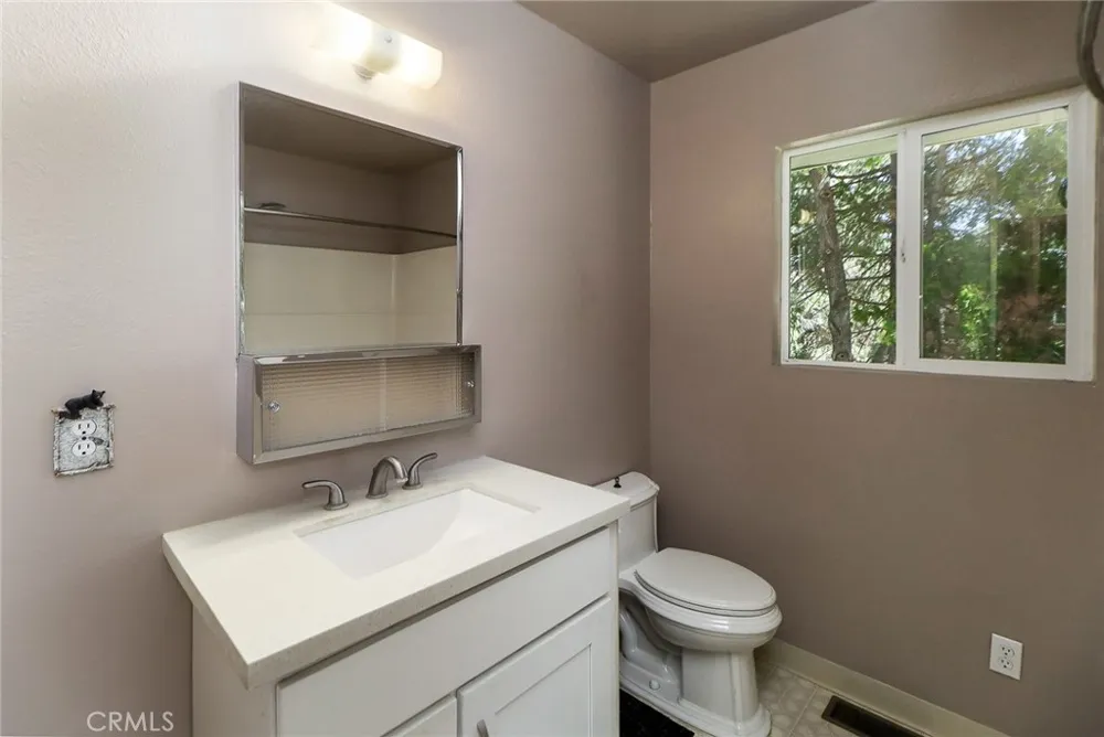 5291 Orchard Dr Wrightwood, CA 92397
