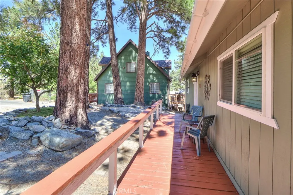 5291 Orchard Dr Wrightwood, CA 92397