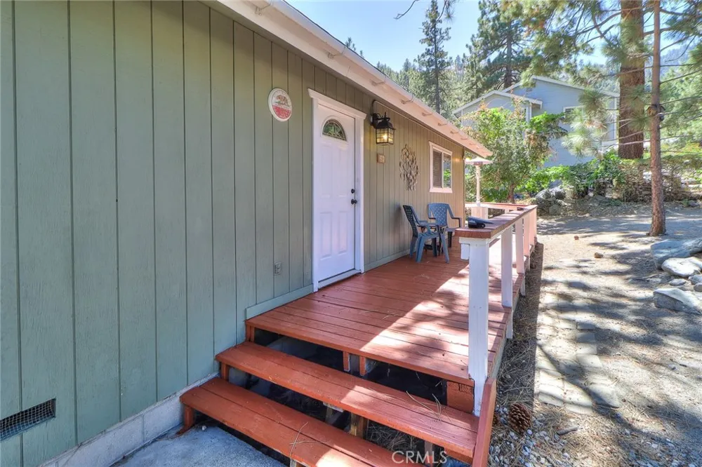 5291 Orchard Dr Wrightwood, CA 92397