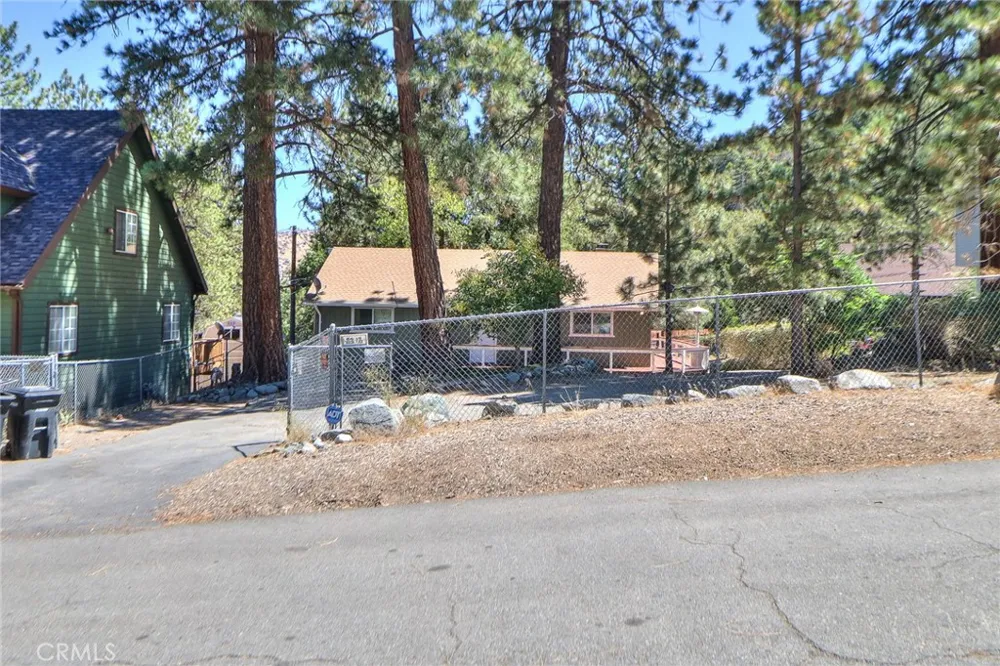 5291 Orchard Dr Wrightwood, CA 92397
