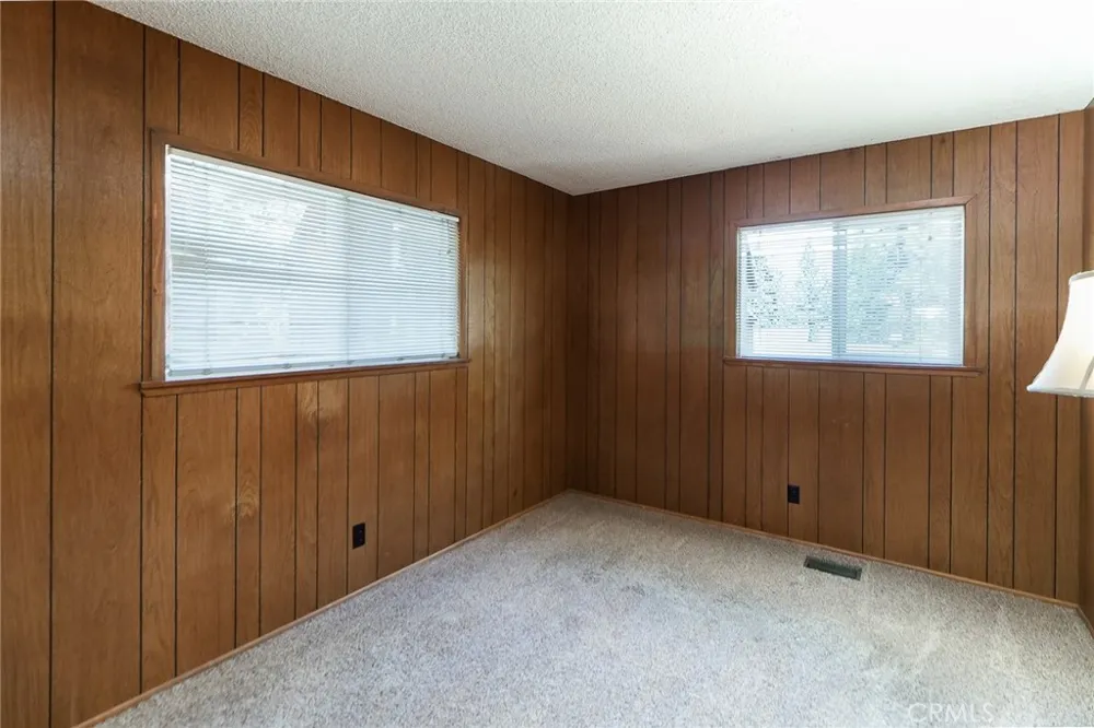 5291 Orchard Dr Wrightwood, CA 92397