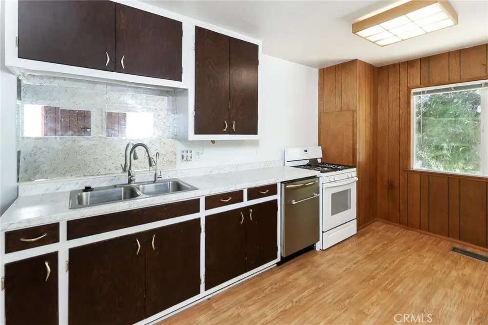 5291 Orchard Dr Wrightwood, CA 92397