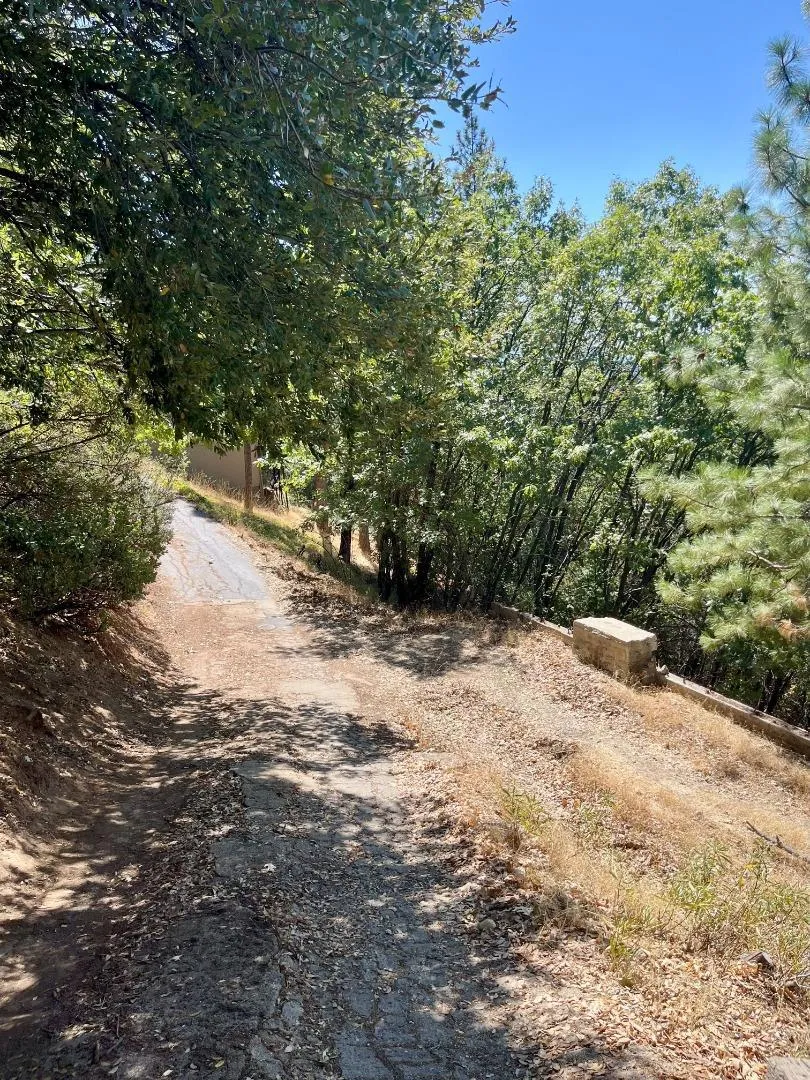 137 Deerhaven Drive Tuolumne, CA 95379