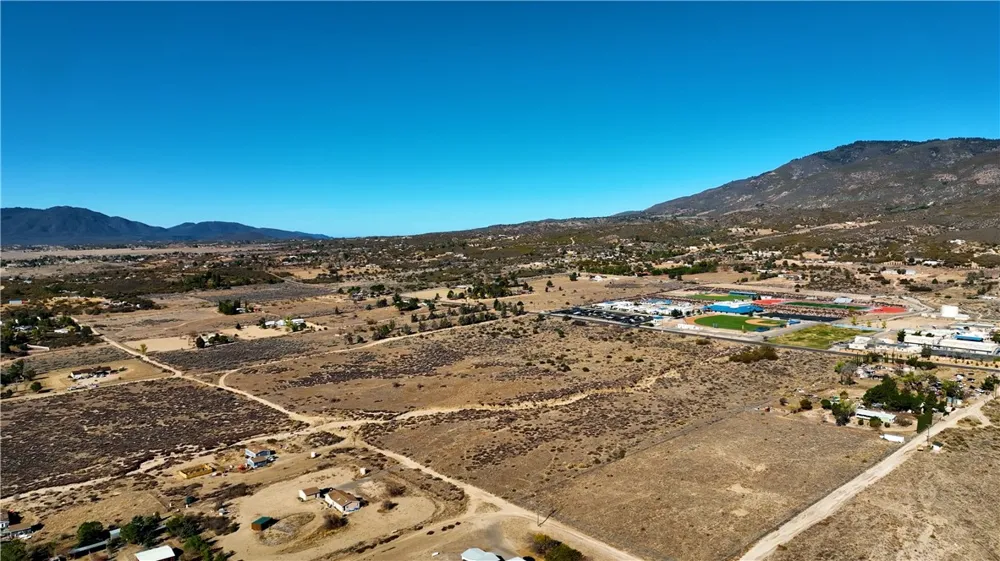 1 Mitchell Road Anza, CA 92539