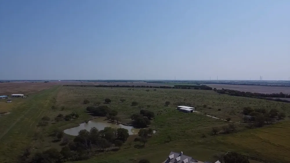 2778 Fm 339 Mount Calm, TX 76673