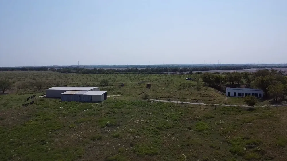 2778 Fm 339 Mount Calm, TX 76673