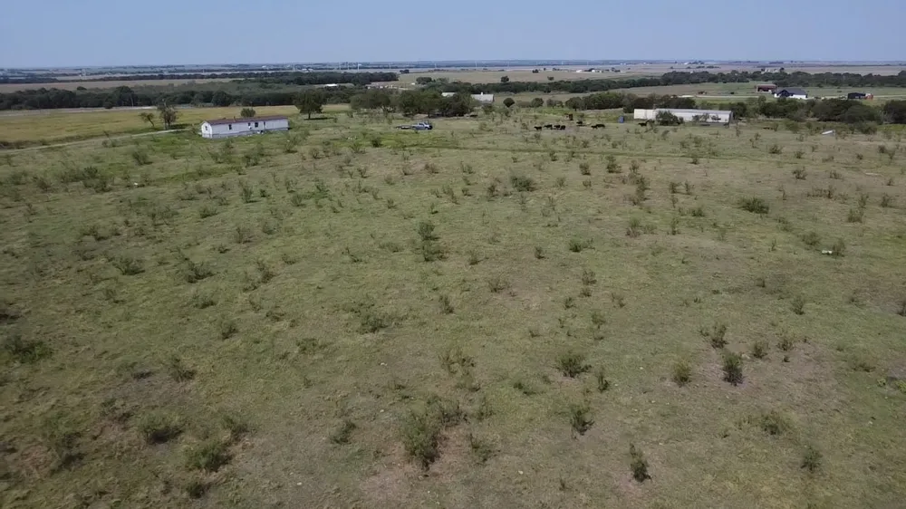 2778 Fm 339 Mount Calm, TX 76673