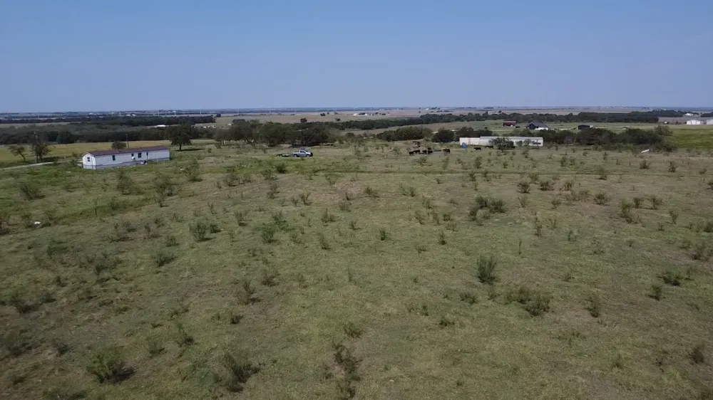 2778 Fm 339 Mount Calm, TX 76673
