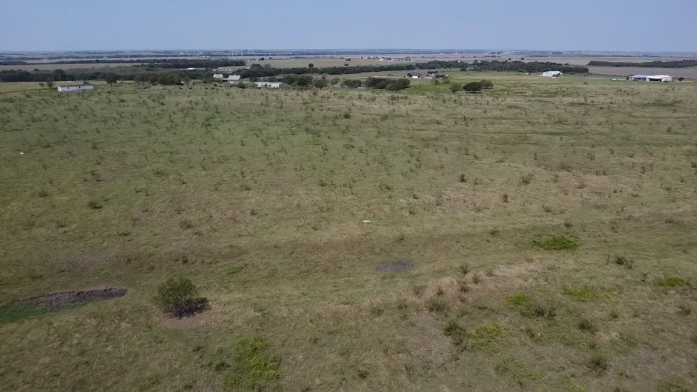 2778 Fm 339 Mount Calm, TX 76673
