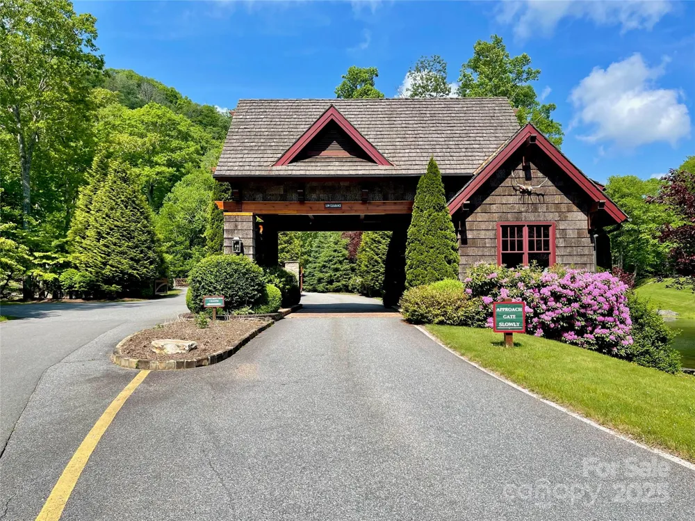 125 Stoneledge Lane #125 Blowing Rock, NC 28605
