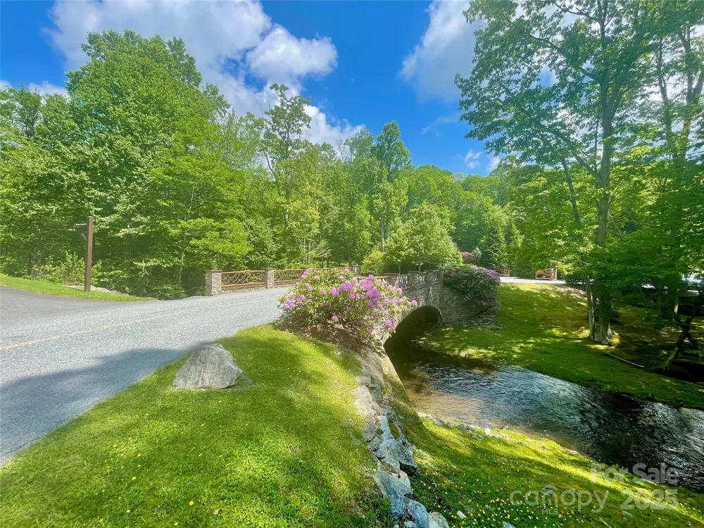 125 Stoneledge Lane #125 Blowing Rock, NC 28605