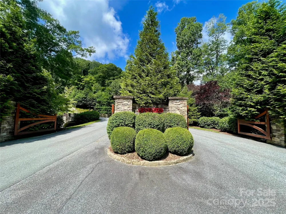 125 Stoneledge Lane #125 Blowing Rock, NC 28605