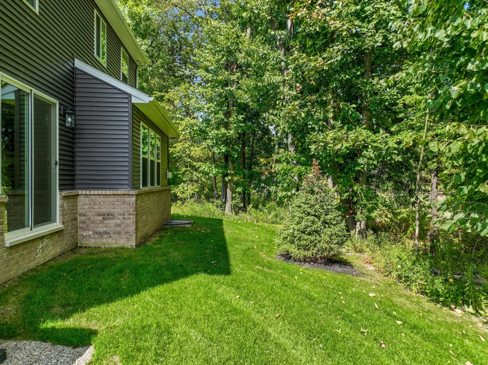 359 Amelia Circle South Lyon, MI 48178
