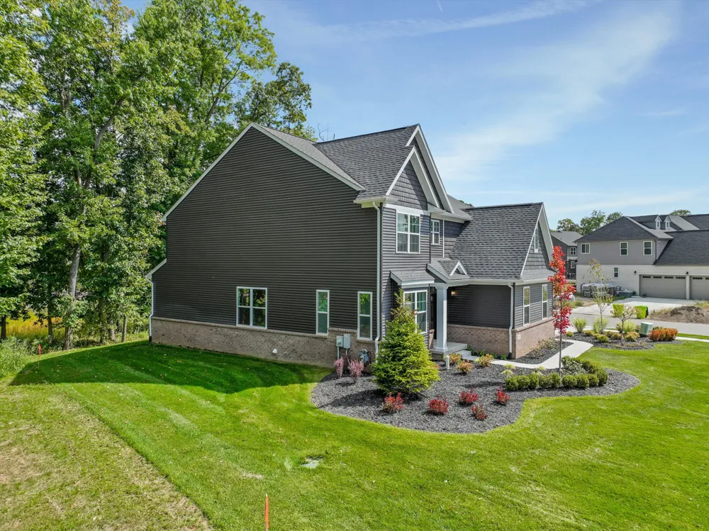 359 Amelia Circle South Lyon, MI 48178