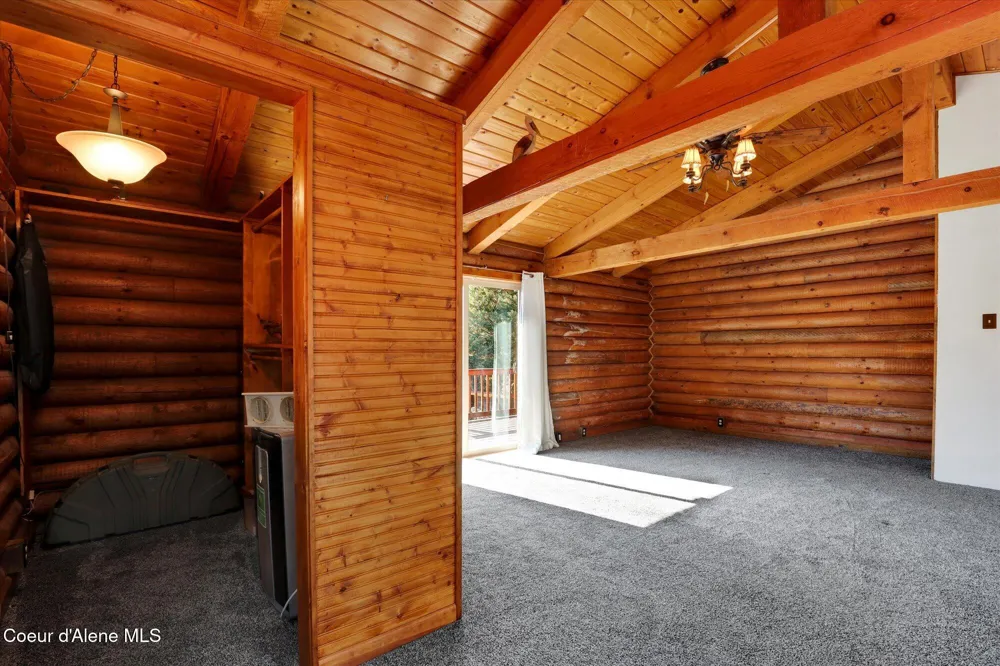 7228 W SENEQUOTEEN TRAIL Spirit Lake, ID 83869