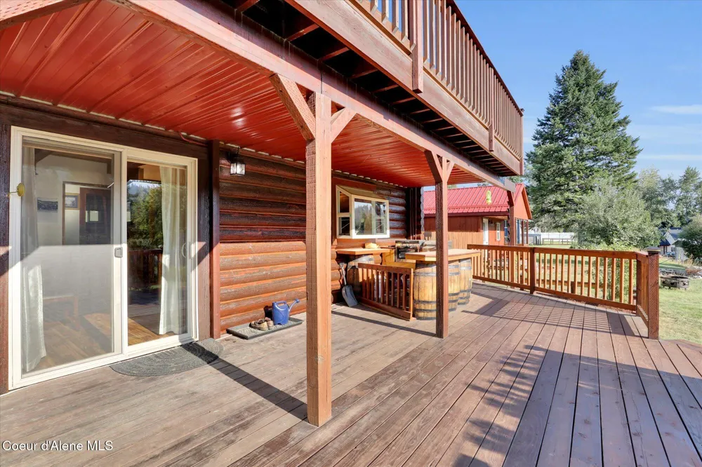 7228 W SENEQUOTEEN TRAIL Spirit Lake, ID 83869