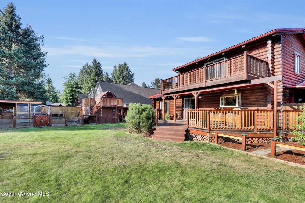 7228 W SENEQUOTEEN TRAIL Spirit Lake, ID 83869