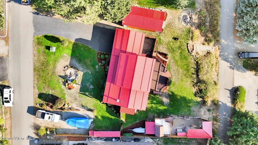 7228 W SENEQUOTEEN TRAIL Spirit Lake, ID 83869