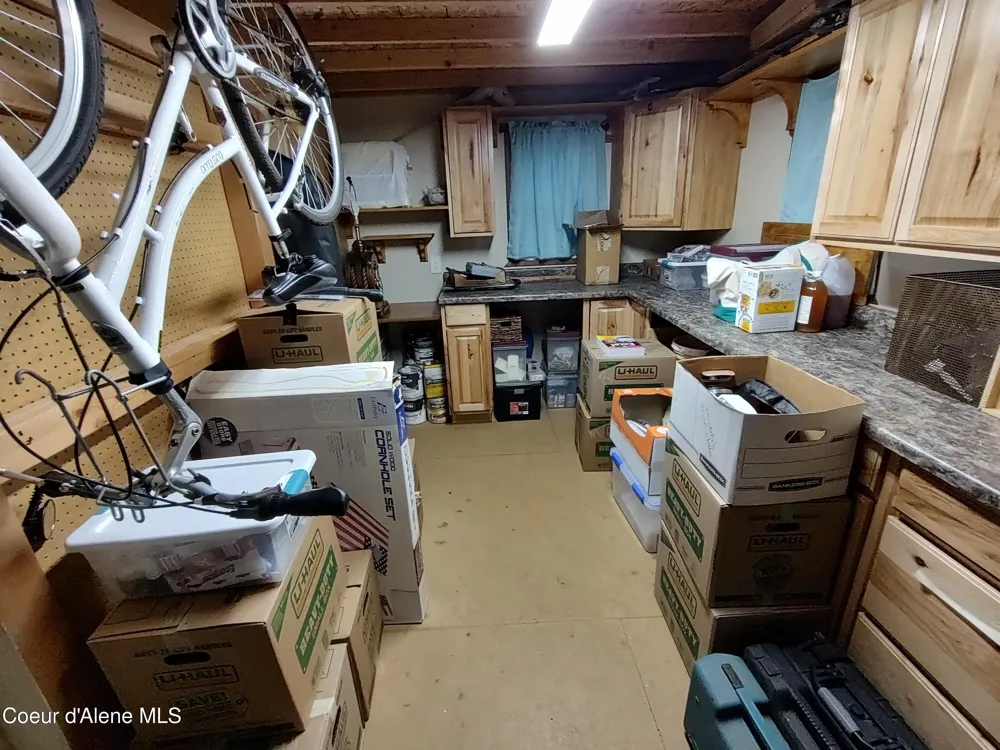 7228 W SENEQUOTEEN TRAIL Spirit Lake, ID 83869