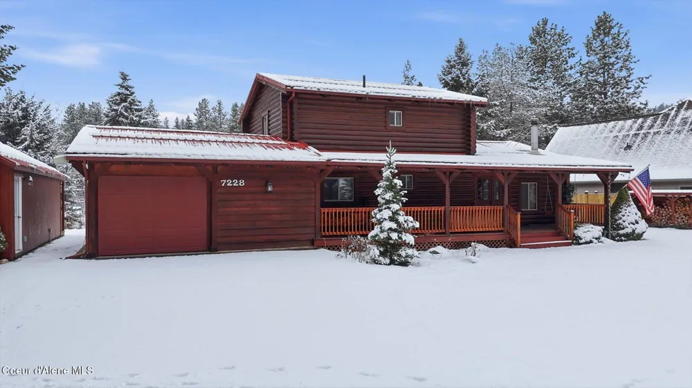 7228 W SENEQUOTEEN TRAIL Spirit Lake, ID 83869