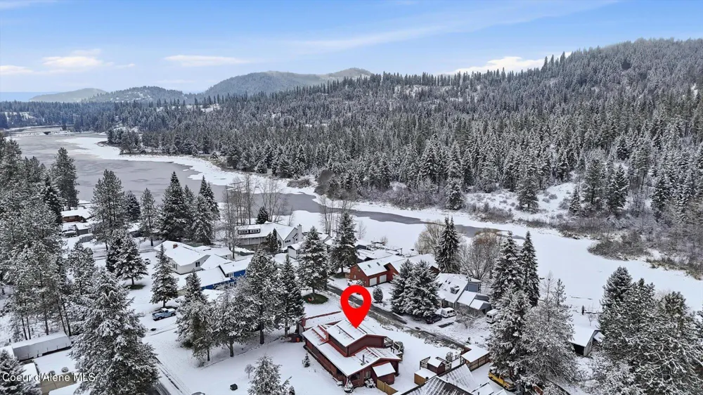 7228 W SENEQUOTEEN TRAIL Spirit Lake, ID 83869