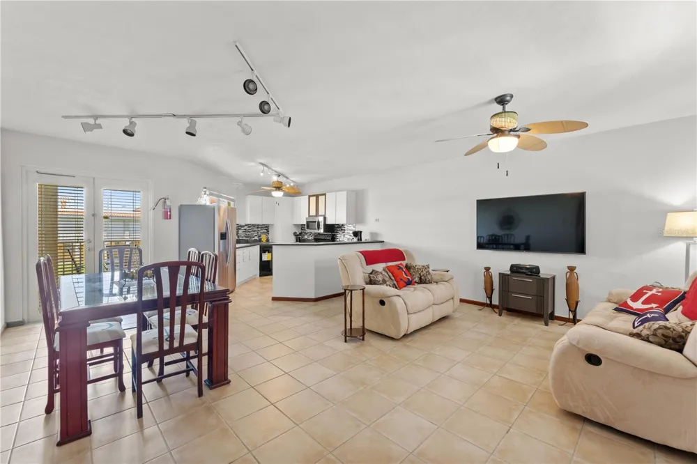 190 CANDELERO DRIVE #9247 Humacao, PR 00791