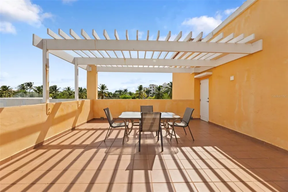 190 CANDELERO DRIVE #9247 Humacao, PR 00791