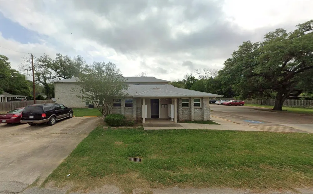 225 S 13th St West Columbia, TX 77486