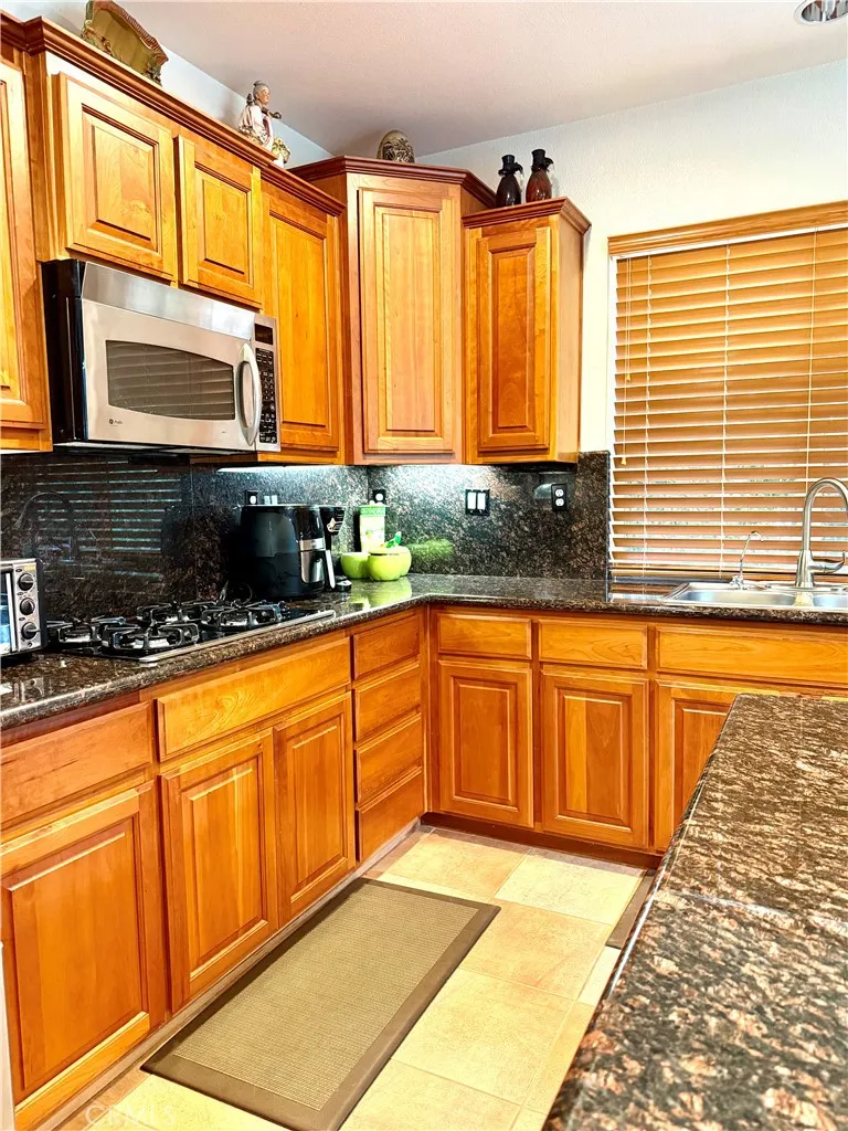 9200 Hunters creek Way Chowchilla, CA 93610