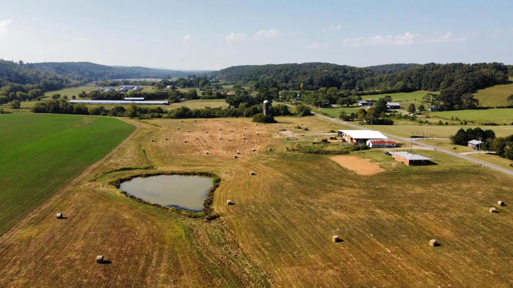 34153339 Lead Mine Valley Road Cleveland, TN 37311