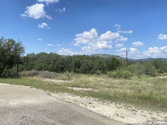 000 Mockingbird Lane Camp Wood, TX 78833