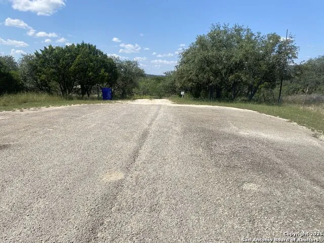 000 Mockingbird Lane Camp Wood, TX 78833
