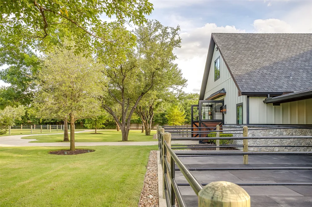 5000 T W King Road Southlake, TX 76092