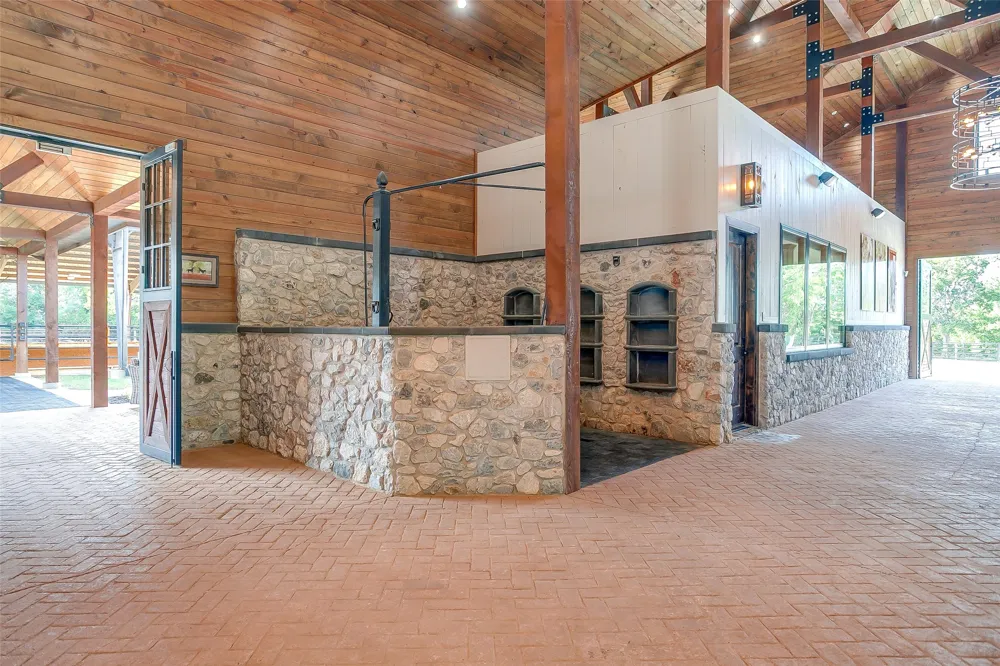 5000 T W King Road Southlake, TX 76092