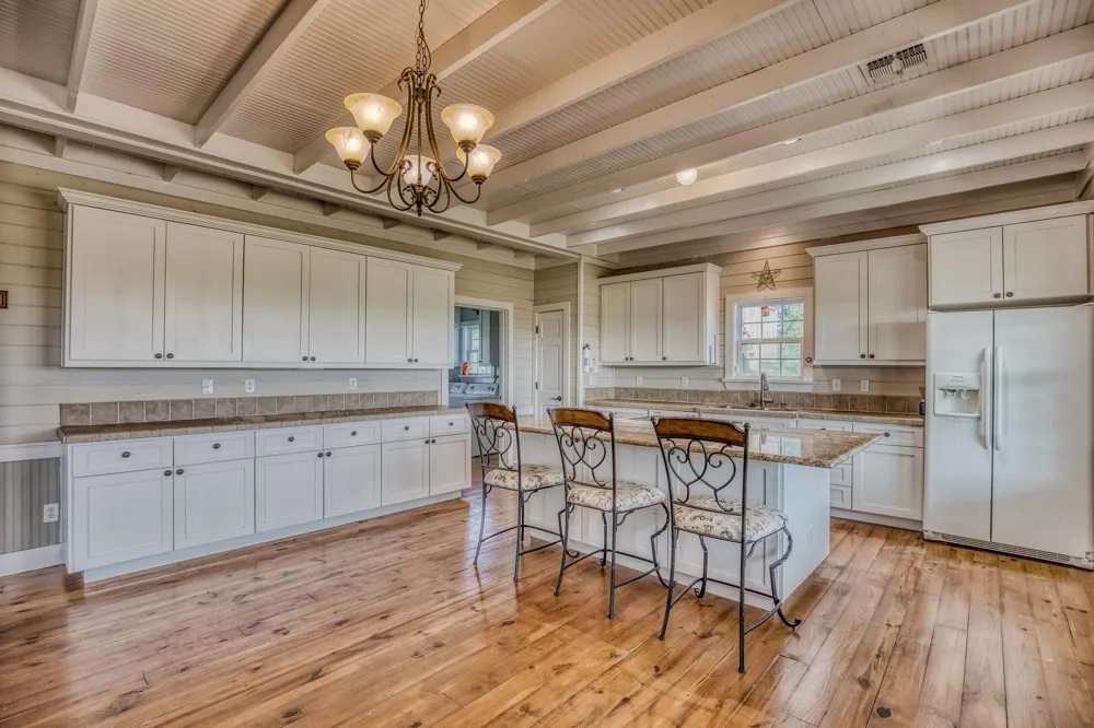 13555 Fm 1155 E Washington, TX 77880