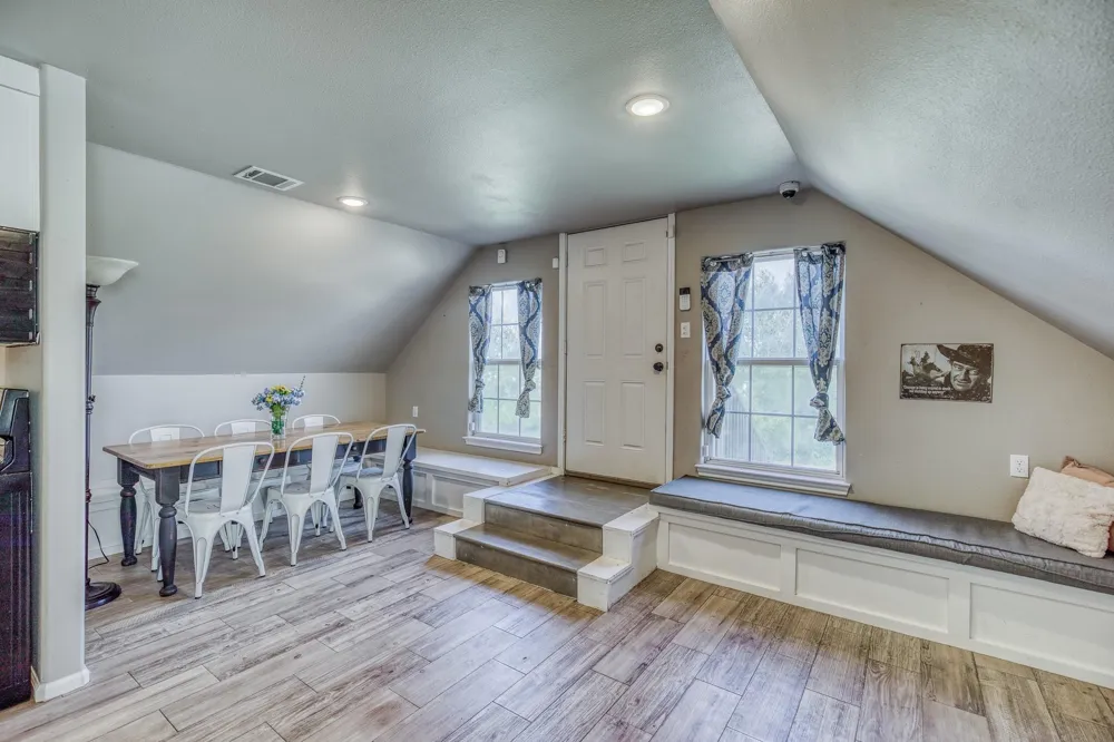 13555 Fm 1155 E Washington, TX 77880