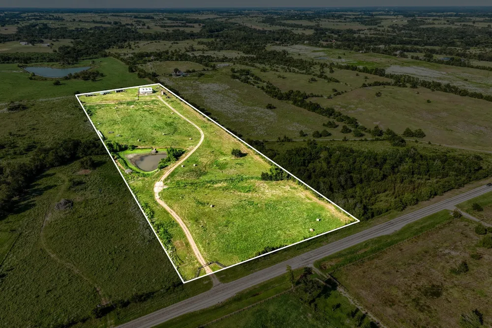 13555 Fm 1155 E Washington, TX 77880