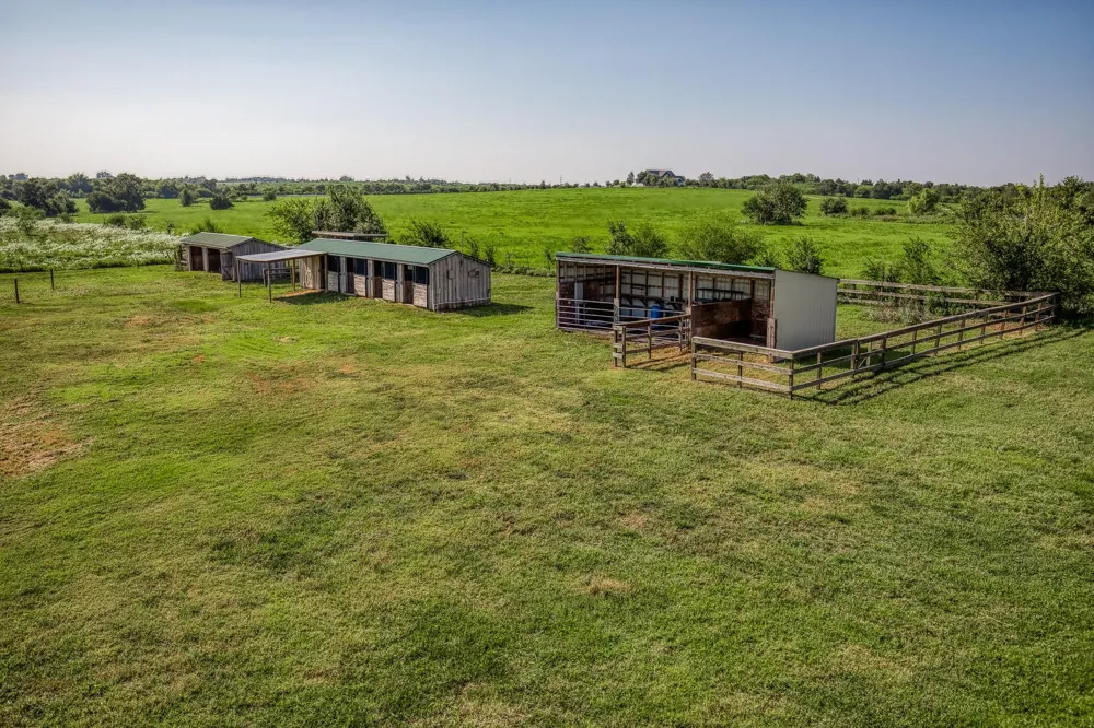 13555 Fm 1155 E Washington, TX 77880