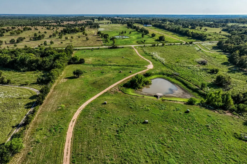 13555 Fm 1155 E Washington, TX 77880