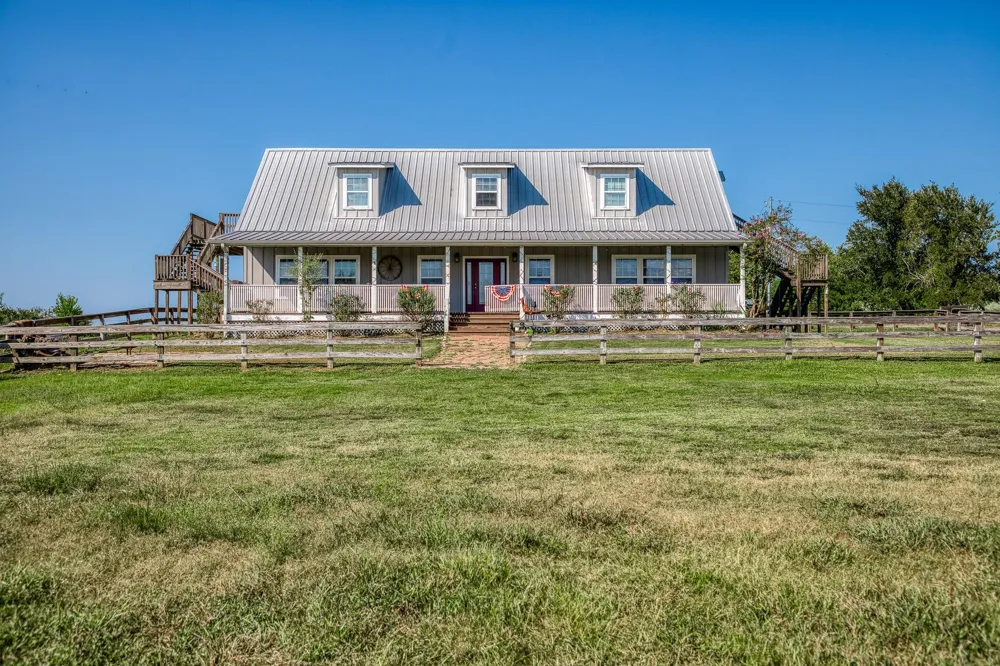 13555 Fm 1155 E Washington, TX 77880