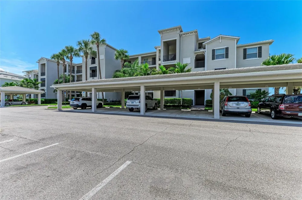 1010 TIDEWATER SHORES LOOP #304 Bradenton, FL 34208