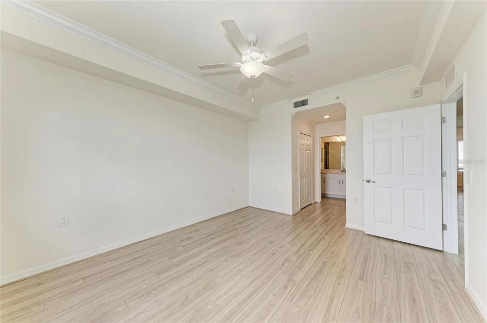 1010 TIDEWATER SHORES LOOP #304 Bradenton, FL 34208