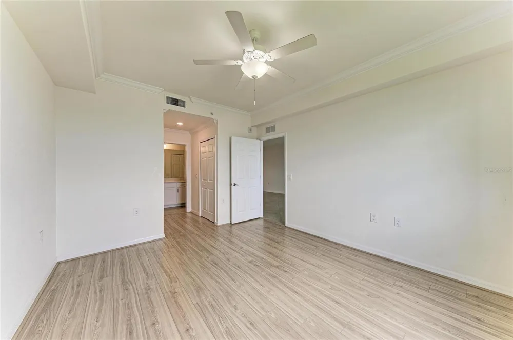 1010 TIDEWATER SHORES LOOP #304 Bradenton, FL 34208
