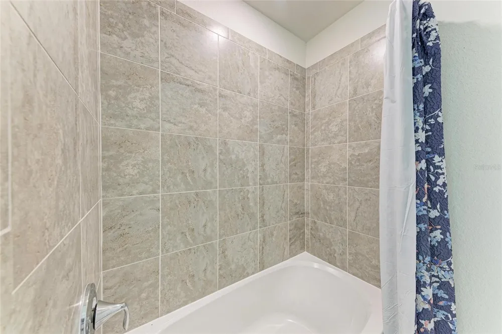 1010 TIDEWATER SHORES LOOP #304 Bradenton, FL 34208