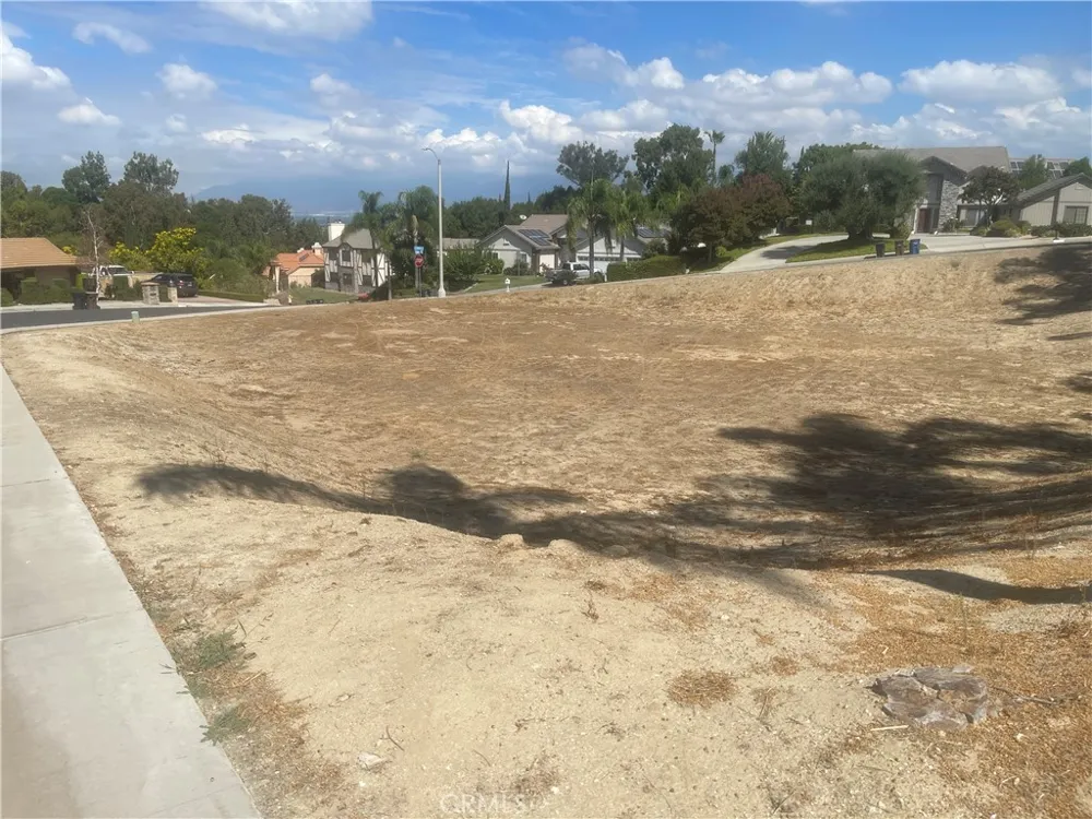 Laurelwood Colton, CA 92324