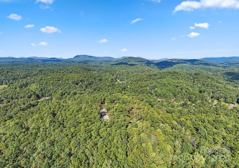 11763 Rosman Highway Lake Toxaway, NC 28747